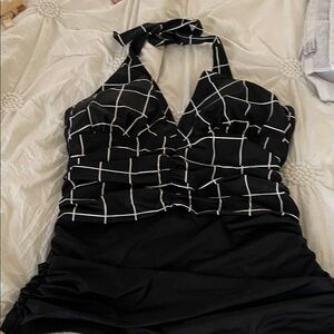 Black white Spanx Tankini Top